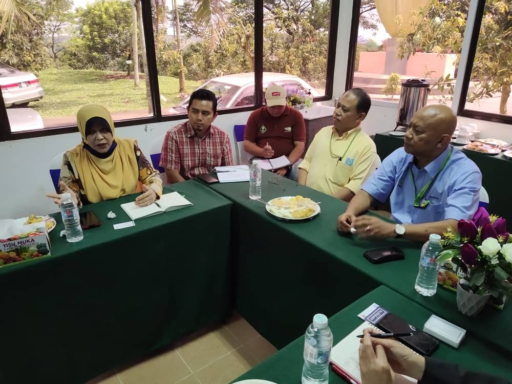 01 Oktober 2020 | Khamis | Selangor Fruit Valley | Perbincangan eksport produk segar ke pasaran Jepun diantara FAMA , PKPS dan pengeksport.