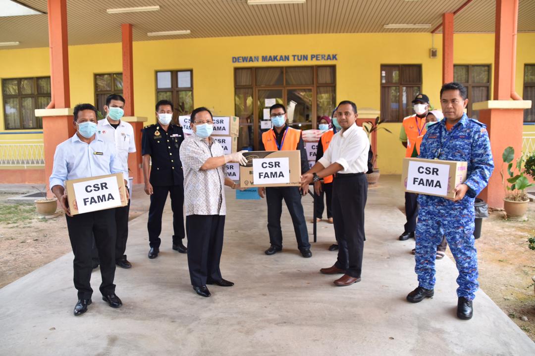 02 April 2020 Khamis Kempen Lebihkan Makan Buah Buahan Sayur Sayuran Tempatan Fama Bersama Petugas Petugas Frontliner Covid 19 Di Akademi Jpj Ayer Molek Melaka Fama