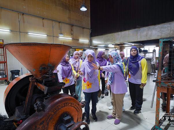 1 Julai 2025 | Lawatan Kerja Puspanita Fama Ke Pusat Memproses Makanan FAMA (Kilang Kopi) Dan Premis Usahawan Di Banting, Selangor