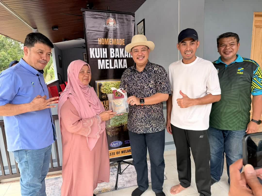 17 Oktober 2026 | Lawatan Pengerusi FAMA Ke Premis Pembuatan Kuih Bakar Melaka, Mah Warisan Enterprise, Kampung Jeram, Masjid Tanah | Kampung Jeram, Masjid Tanah